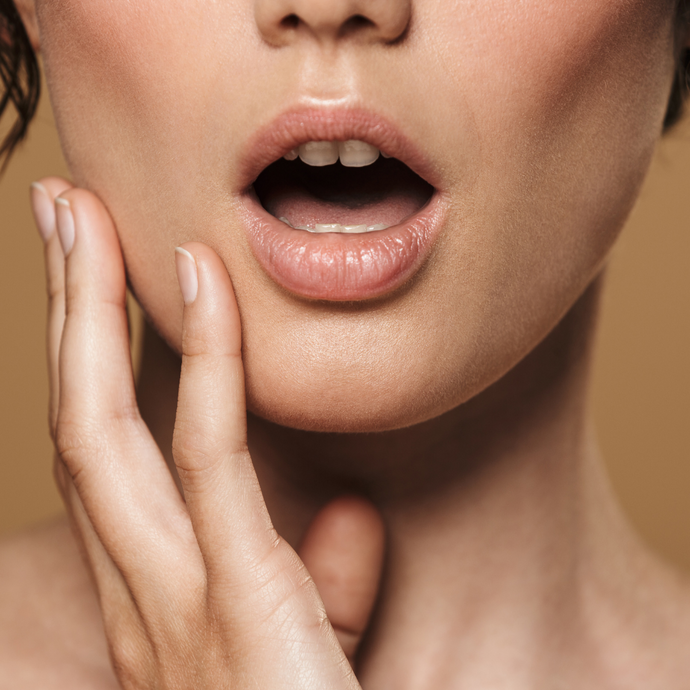 What to Look For in Lip Balms to Avoid Sunburn (and heal it!)